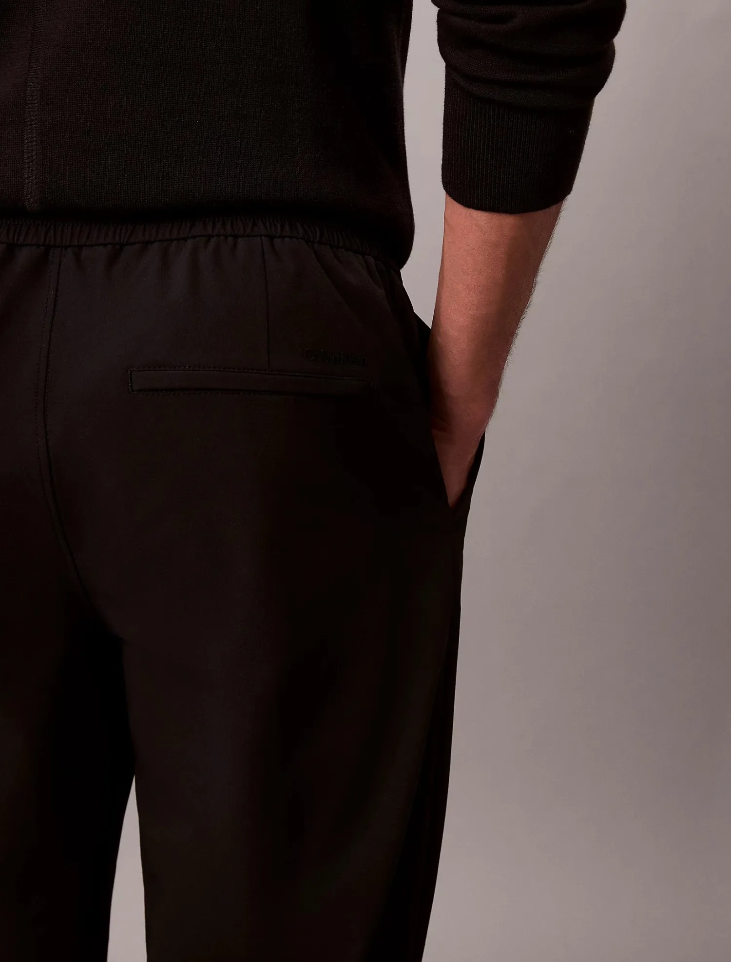 CALVIN KLEIN - Classic Tech Elastic Jogger