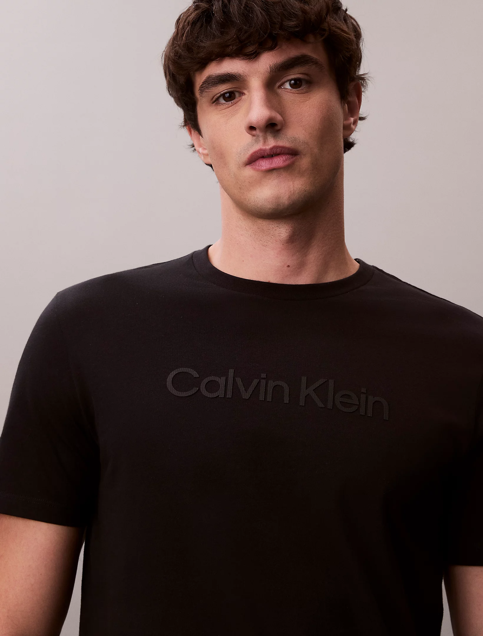 CALVIN KLEIN - Graphic Logo T-shirt
