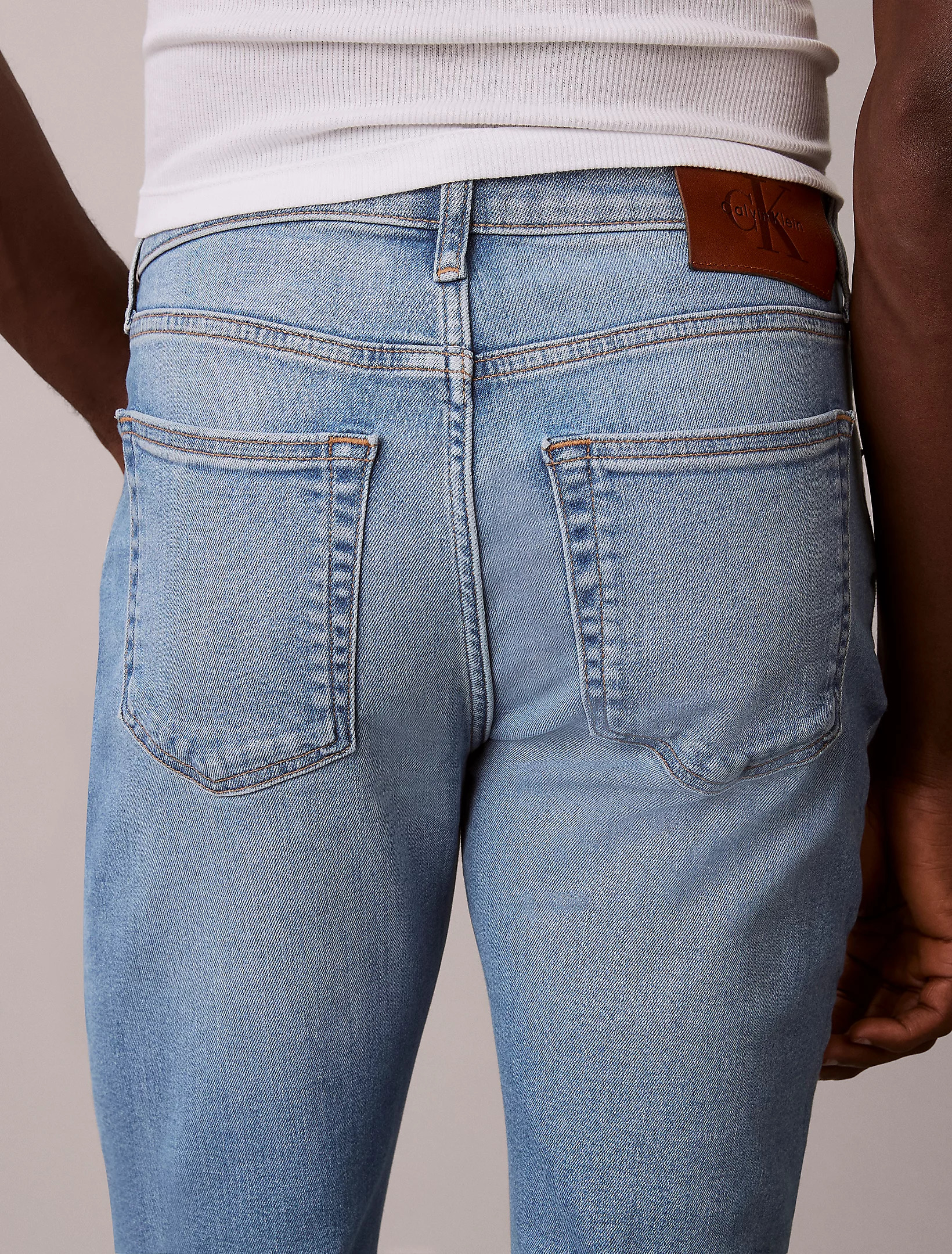 CALVIN KLEIN JEANS - Slim Tapered Jeans
