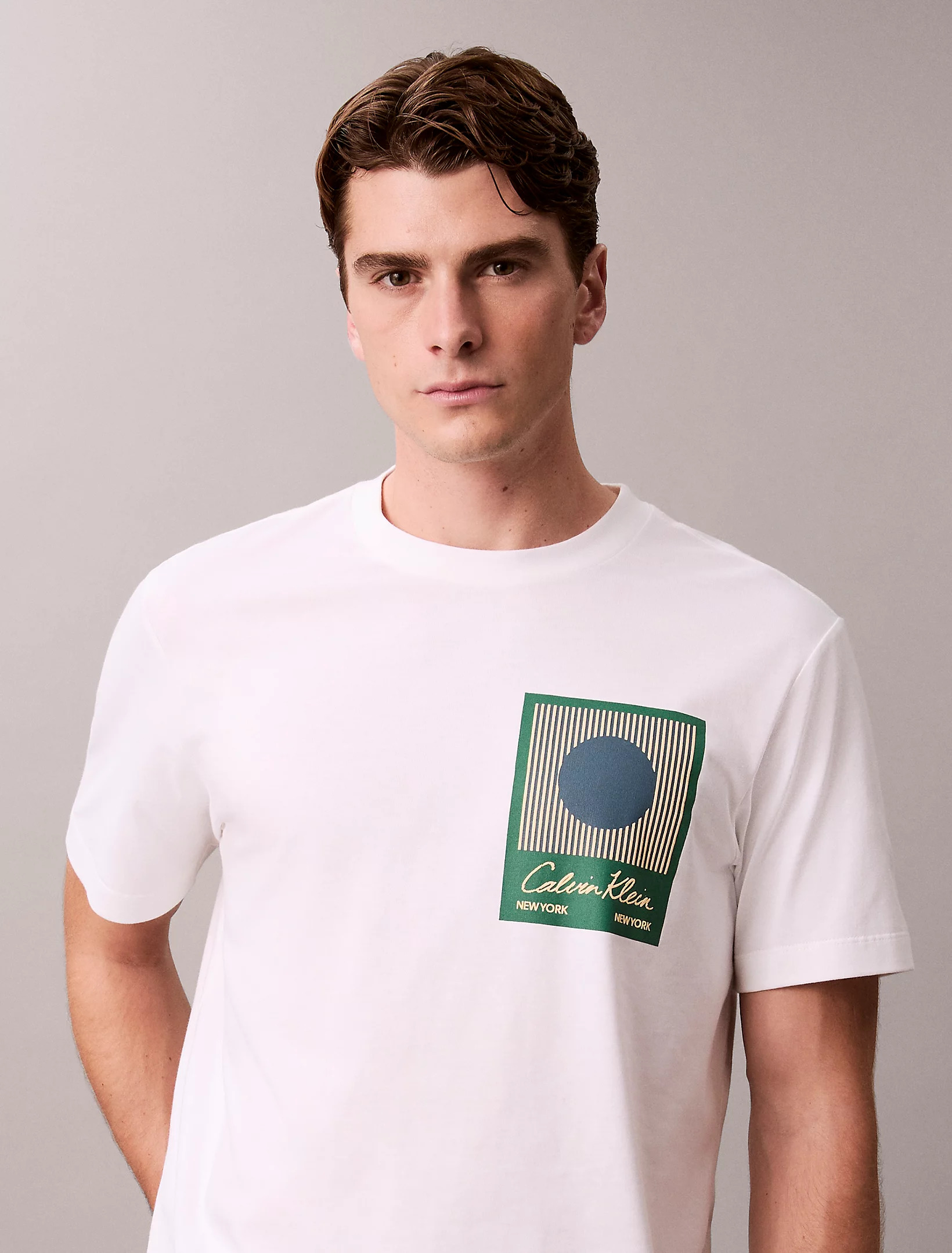 CALVIN KLEIN - Block Logo Graphic Tee