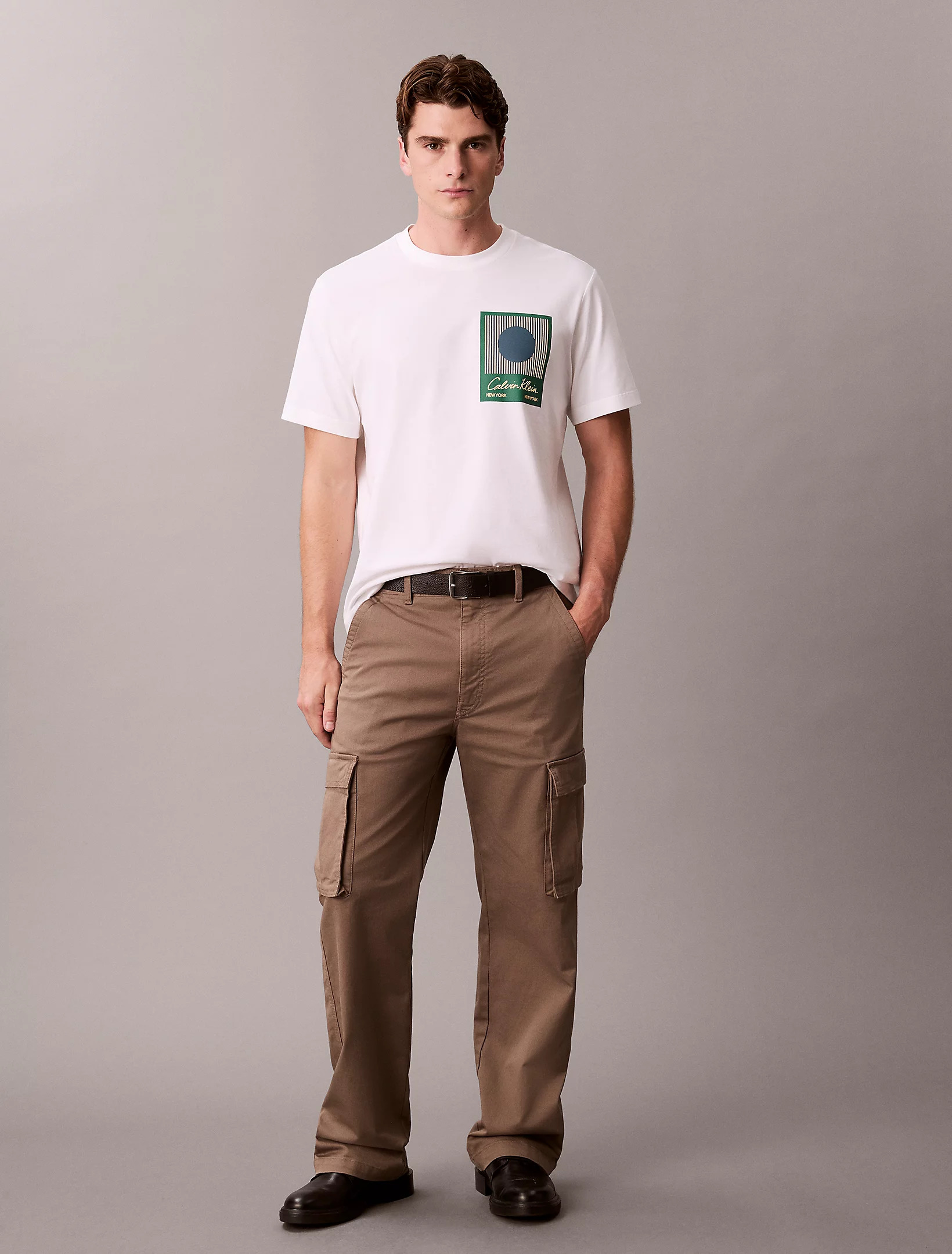 CALVIN KLEIN - Block Logo Graphic Tee