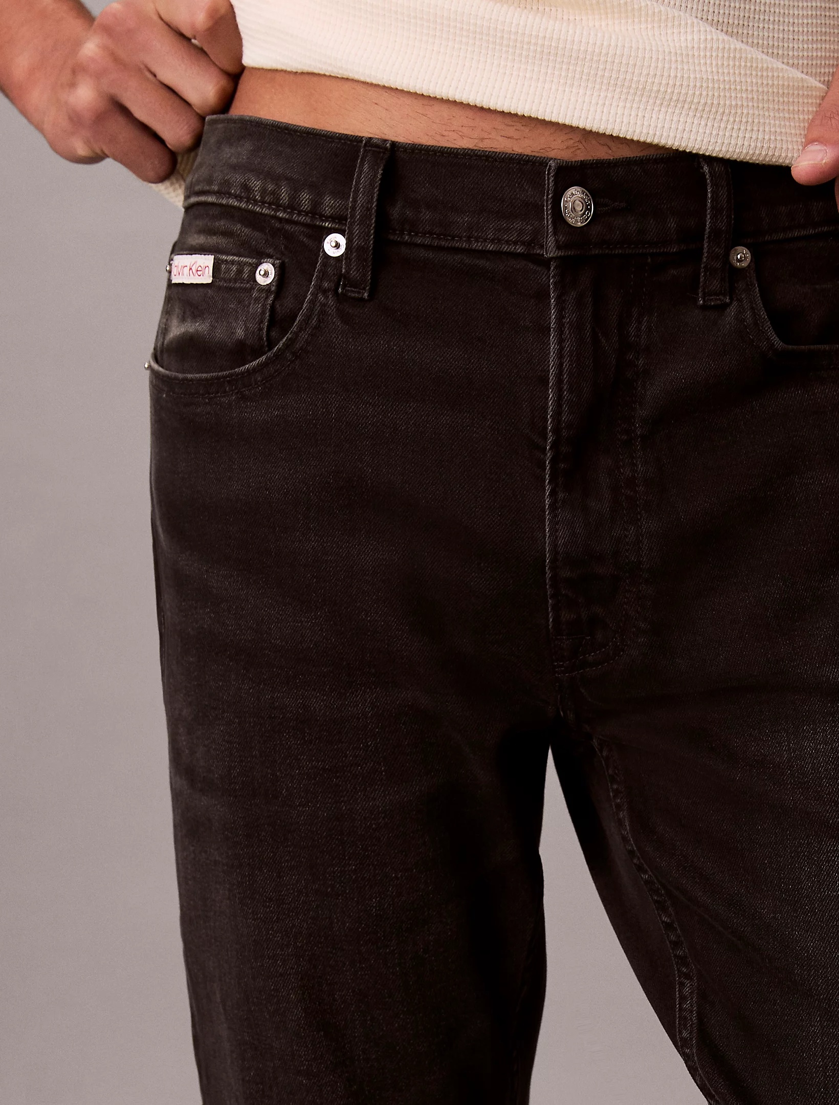 CALVIN KLEIN JEANS - Classic Tapered Jeans