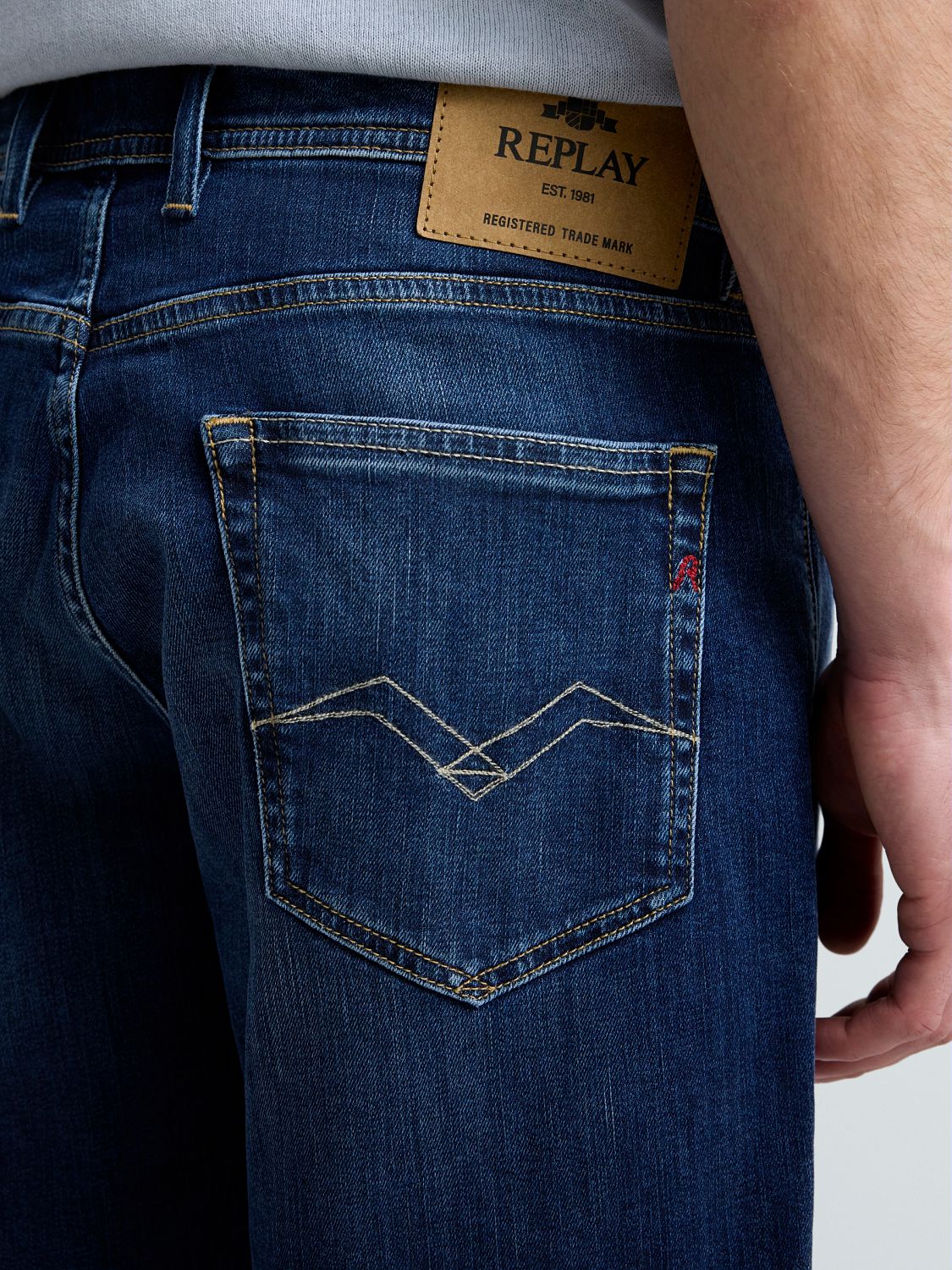 REPLAY - Grover Straight-Fit Shorts