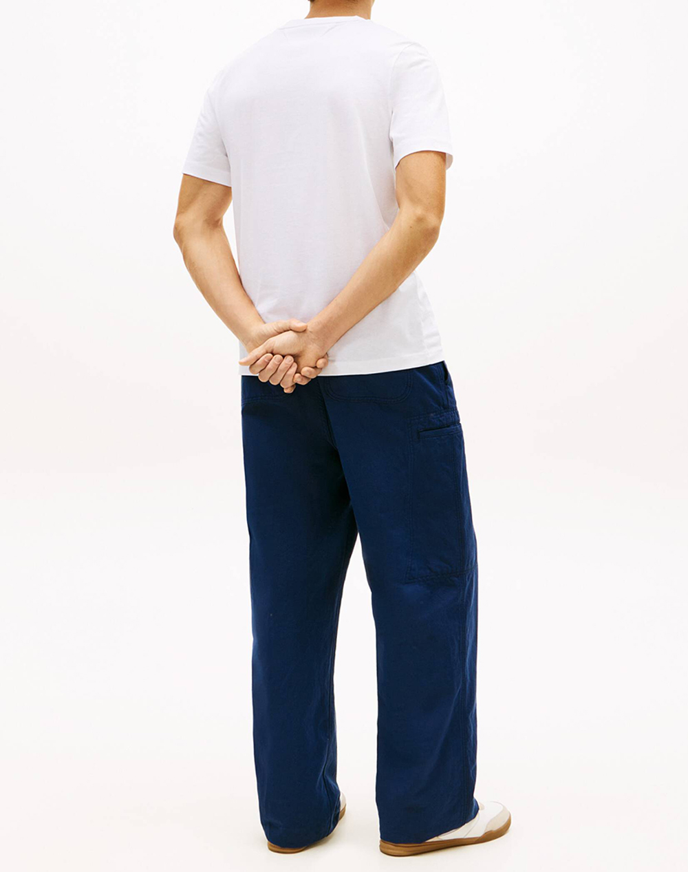 TOMMY HILFIGER - Brand Love Big Text Tee