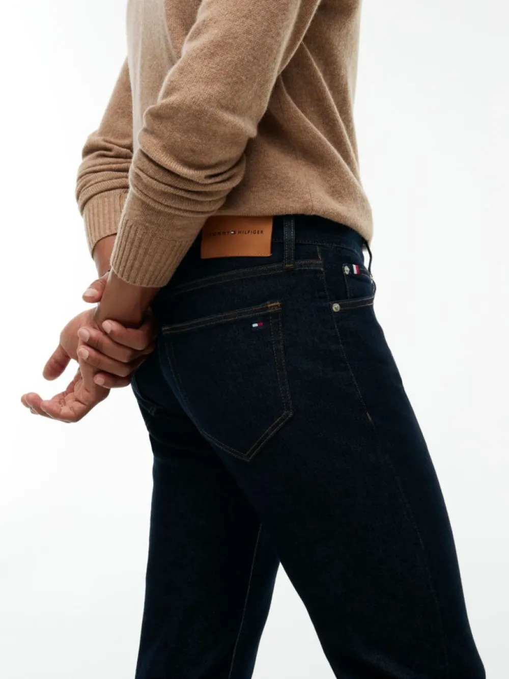 TOMMY HILFIGER - Denton Ian Lux Ind Brush