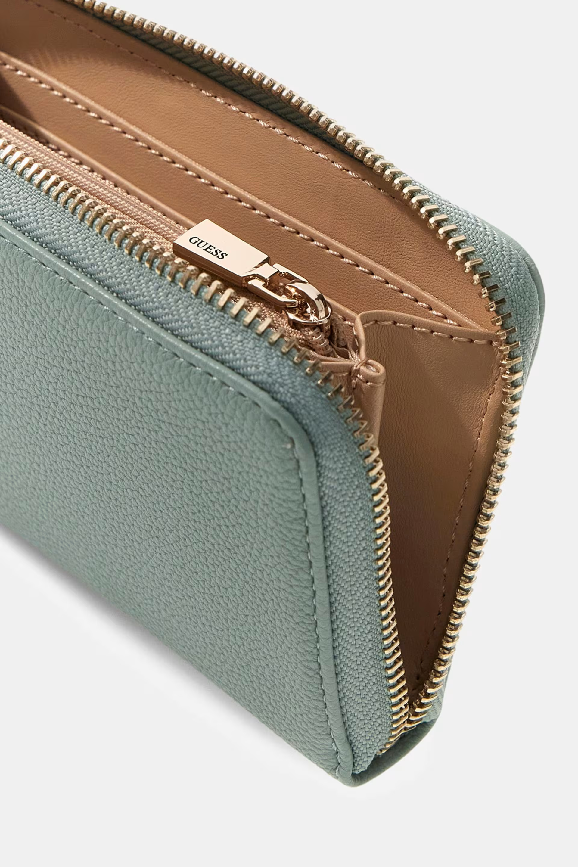 GUESS - Yesba Medium Zip Around