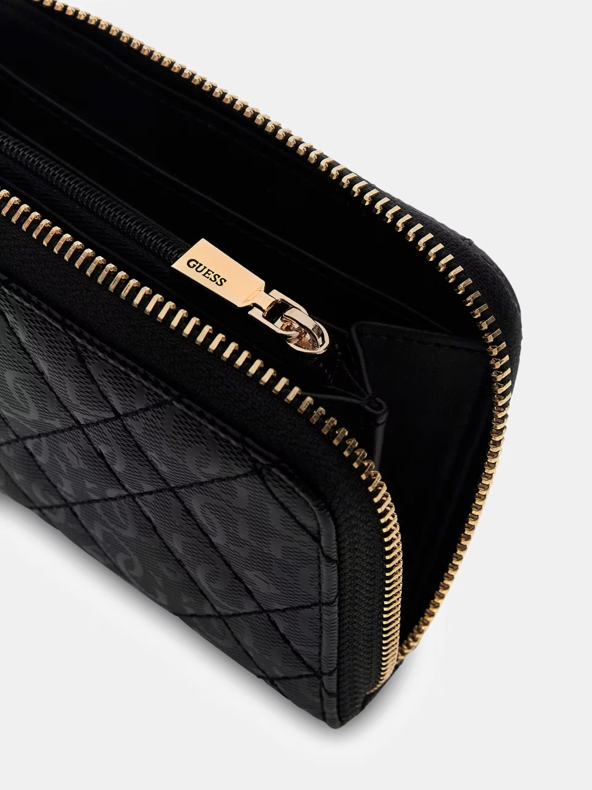 GUESS - Isemay Medium Zip Around