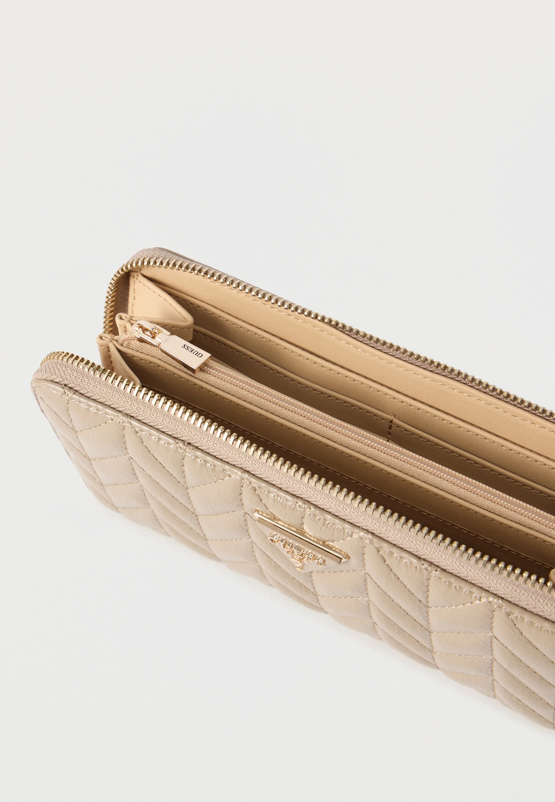 GUESS - Cheryl Quilted Wallet