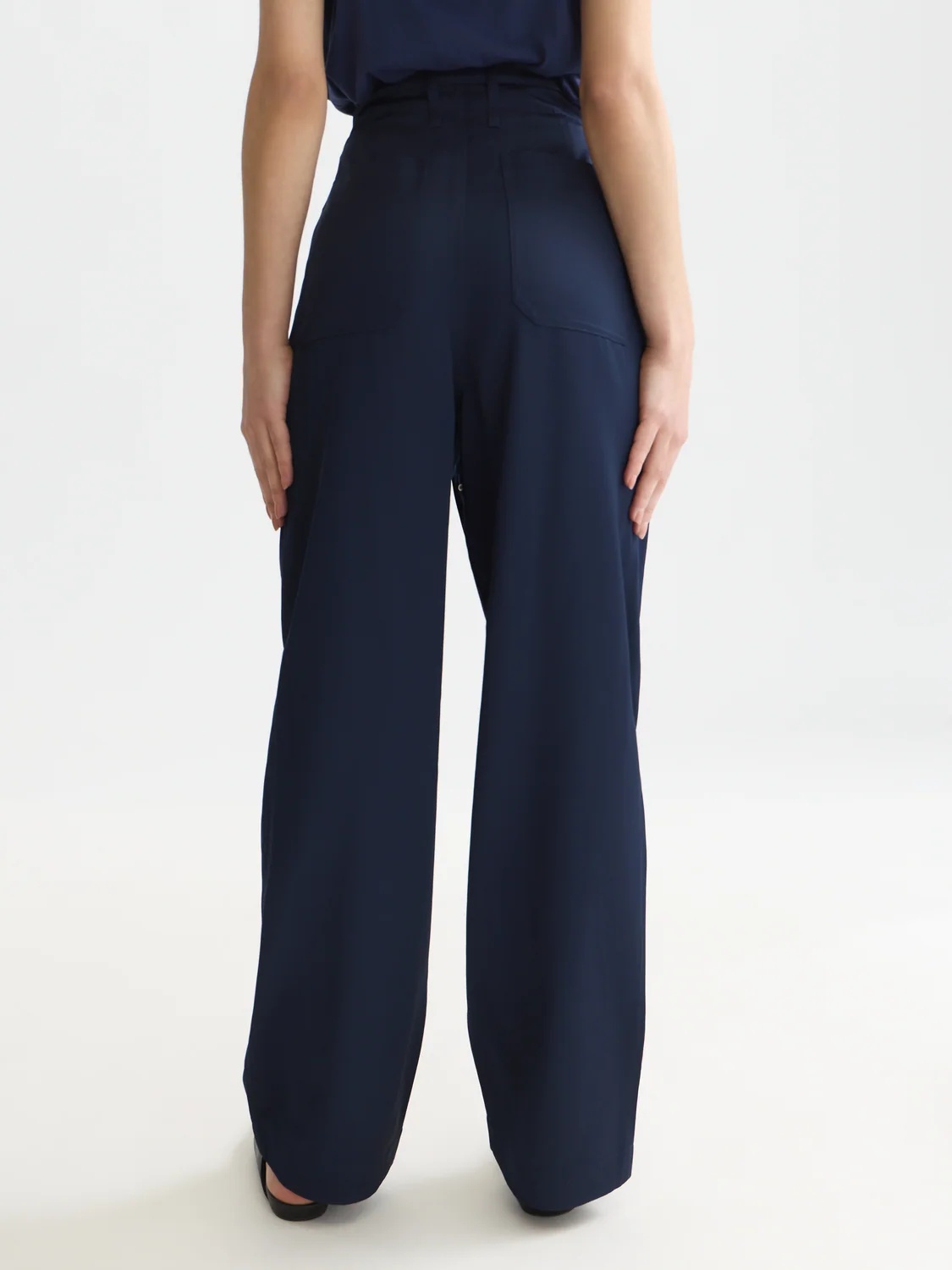 SCOTCH & SODA - Faye - High-Rise Satin Cargo Pant