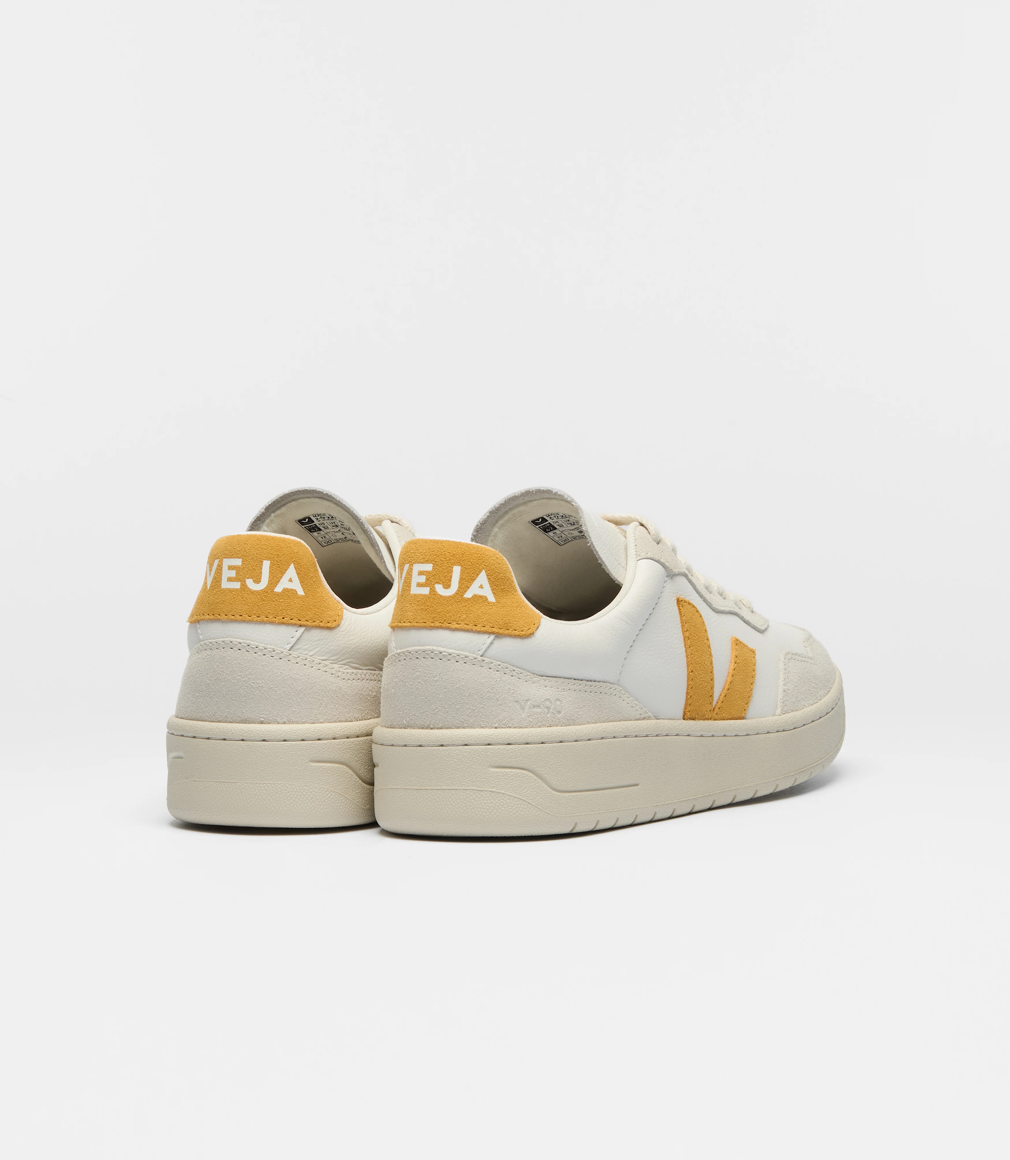 VEJA - V-90 Leather White Safran
