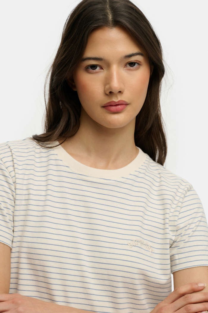 SUPERDRY - D2 Essential Logo Fitted Tee
