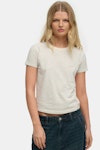 D2 Essential Logo Fitted Tee