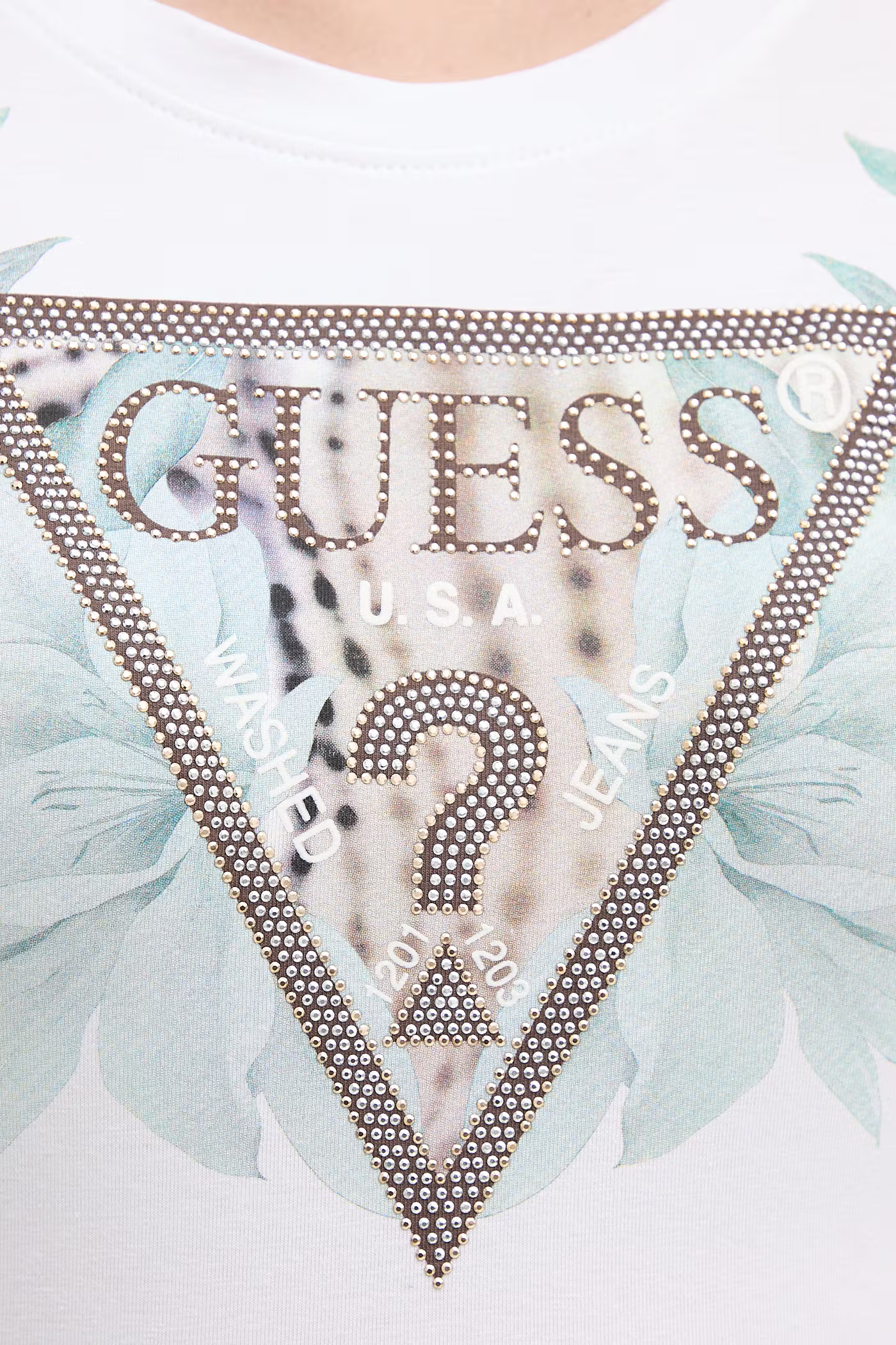 GUESS - Flower Triangle Tee