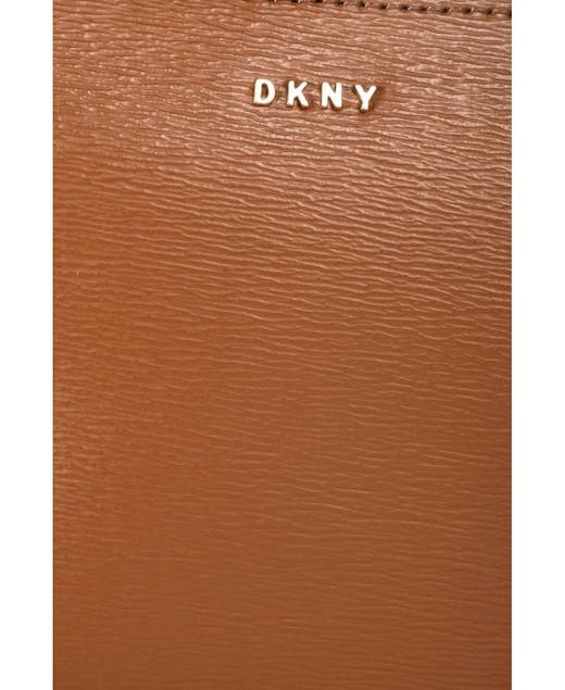 DKNY - Bryant Med Box Cbody